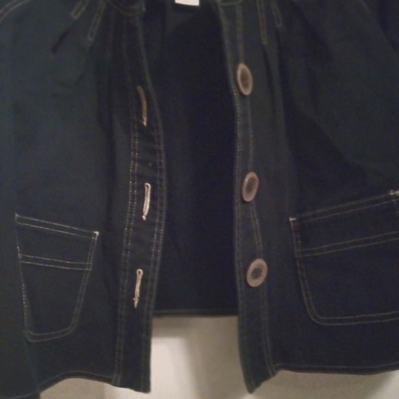 💥HP💥 VINTAGE DENIM SUPER-TREND.. Top of the line in Jean Jackets..BNWOT - Picture 2 of 5